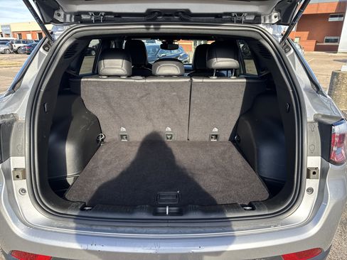 Used 2024 Jeep Compass Latitude image 13