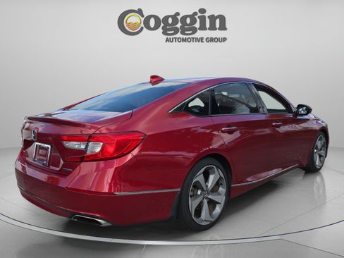 Used 2018 Honda Accord Touring image 5