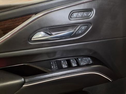 Used 2021 Cadillac Escalade Sport Platinum w/ LPO, ONYX Package image 17