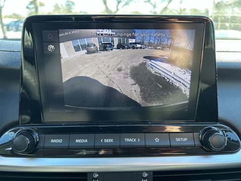 Certified 2023 Kia Forte LXS image 23