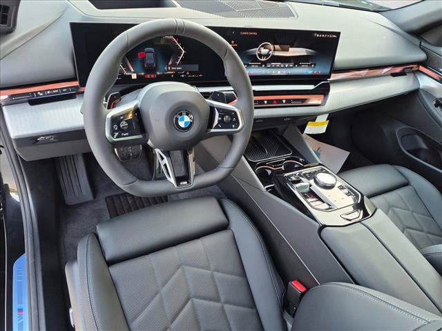 Used 2027 BMW 530i w/ M Sport Package RWD image 3
