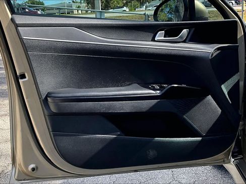 Used 2022 Kia K5 LXS image 25