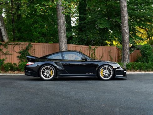 Used 2011 Porsche 911 GT2 RS image 6