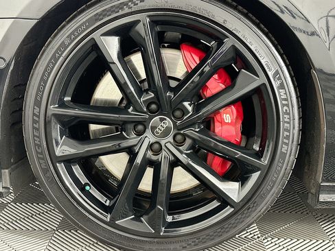 Used 2021 Audi S6 Prestige w/ Prestige Package image 35