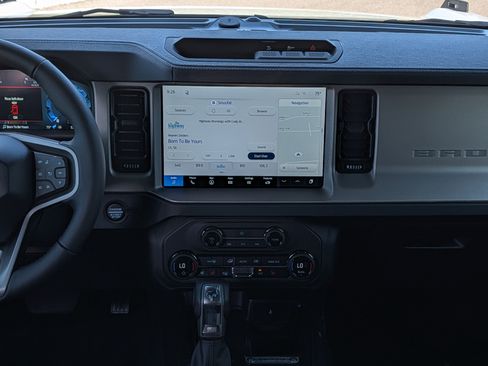 New 2026 Ford Bronco Outer Banks AWD/4WD image 40