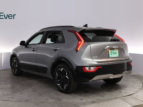 Used 2024 Kia Niro Wind w/ Wind Preserve Package FWD image 17