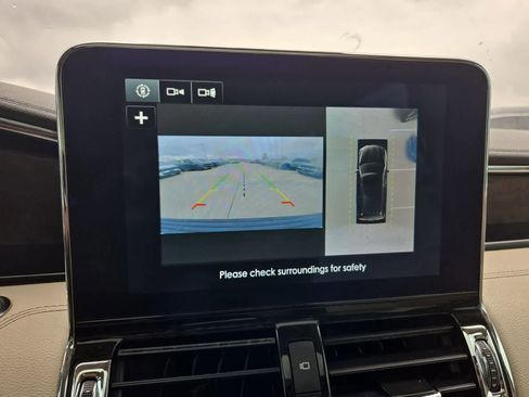 Used 2019 Lincoln Navigator Reserve AWD/4WD image 29