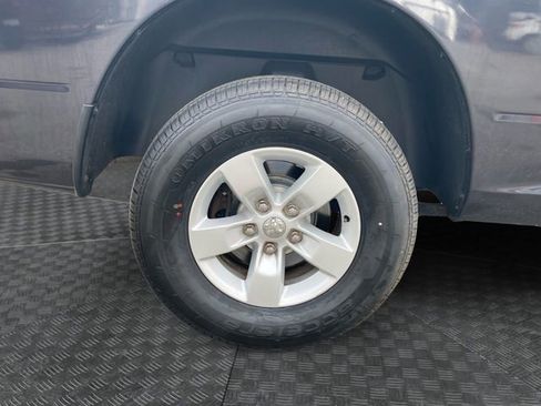 Used 2017 RAM 1500 Express image 31