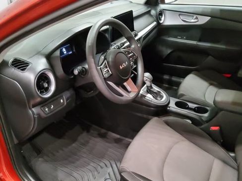 Used 2023 Kia Forte LXS w/ LXS Technology Package image 11