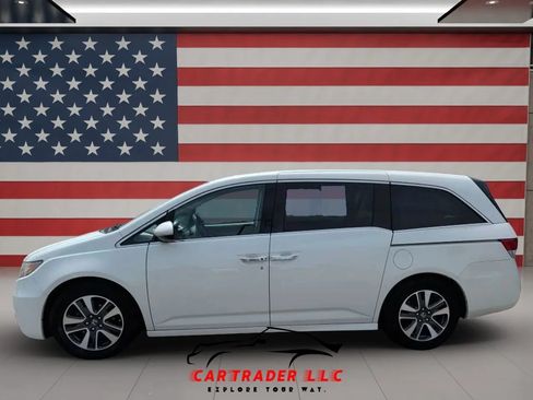 Used 2016 Honda Odyssey Touring image 3