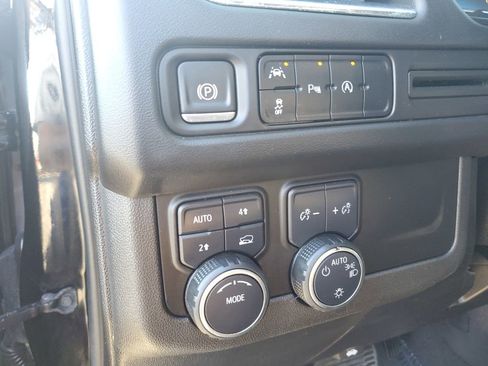 Used 2023 Chevrolet Tahoe LT image 25