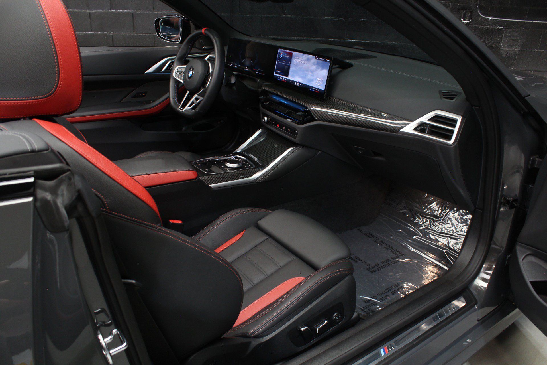 Used 2026 BMW M440i Convertible w/ Premium Package RWD image 60