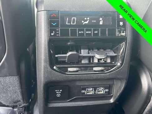 Used 2022 Jeep Grand Cherokee L Limited w/ Trailer Tow Group (B) AWD/4WD image 29