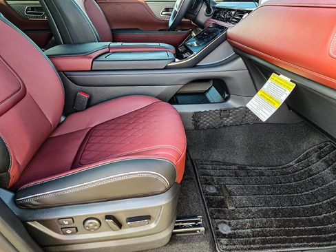 New 2026 INFINITI QX80 Autograph w/ Premium Cargo Package image 46