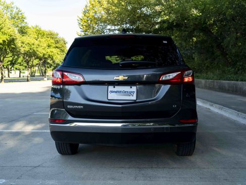 Used 2018 Chevrolet Equinox LT FWD image 8