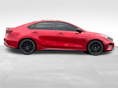 Used 2022 Kia Forte GT w/ GT Technology Package FWD image 8