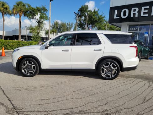 Used 2024 Hyundai Palisade SEL w/ Premium Package FWD image 8