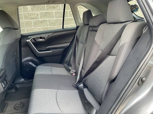 Used 2022 Toyota RAV4 XLE w/ Convenience Package AWD/4WD image 37