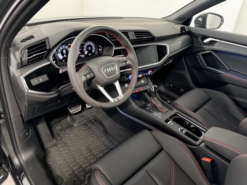 Used 2025 Audi Q3 2.0T Premium Plus w/ Premium Plus Package AWD/4WD image 4