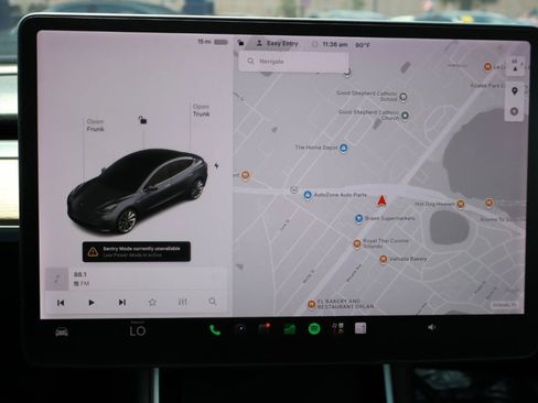 Used 2018 Tesla Model 3 Long Range AWD/4WD image 22