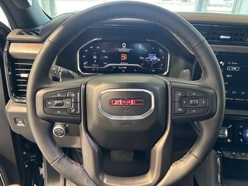 Used 2025 GMC Sierra 1500 AT4 w/ AT4 Premium Package AWD/4WD image 8