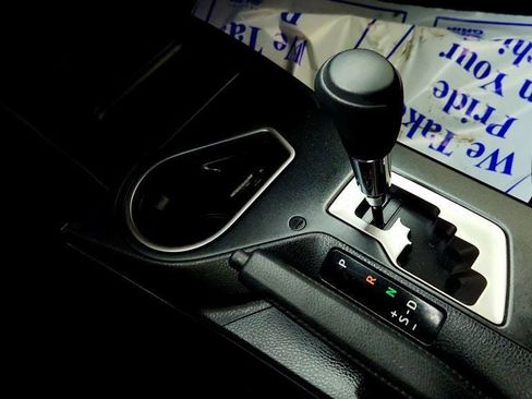 Used 2018 Toyota RAV4 XLE image 17