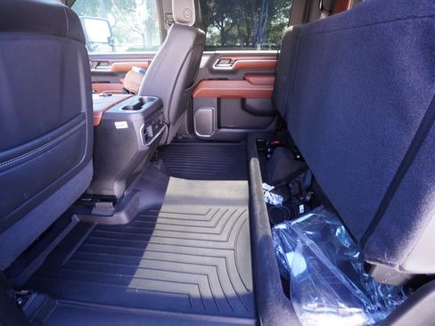 Used 2024 GMC Sierra 3500 Denali Ultimate AWD/4WD image 27
