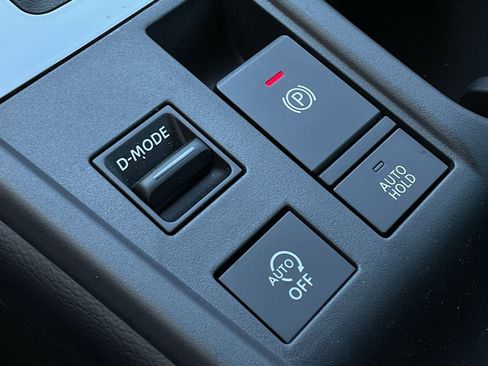 New 2026 Nissan Sentra SV w/ SV Convenience Package FWD image 31