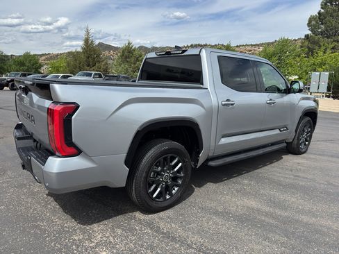 Used 2023 Toyota Tundra Platinum AWD/4WD image 7