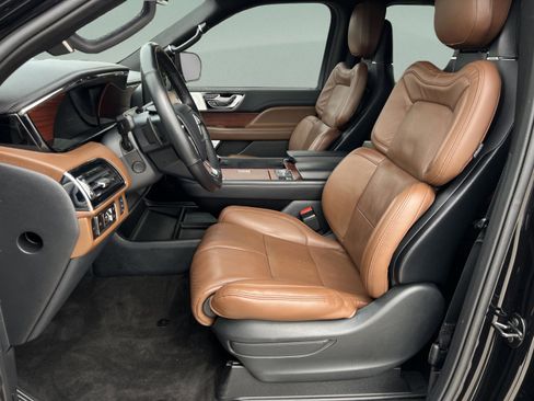 Certified 2023 Lincoln Navigator L Reserve image 27