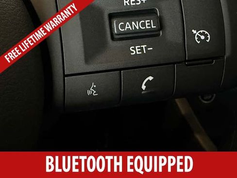 Used 2023 Nissan Rogue S AWD/4WD image 9