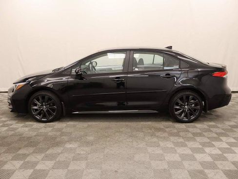 Used 2026 Toyota Corolla SE FWD image 1