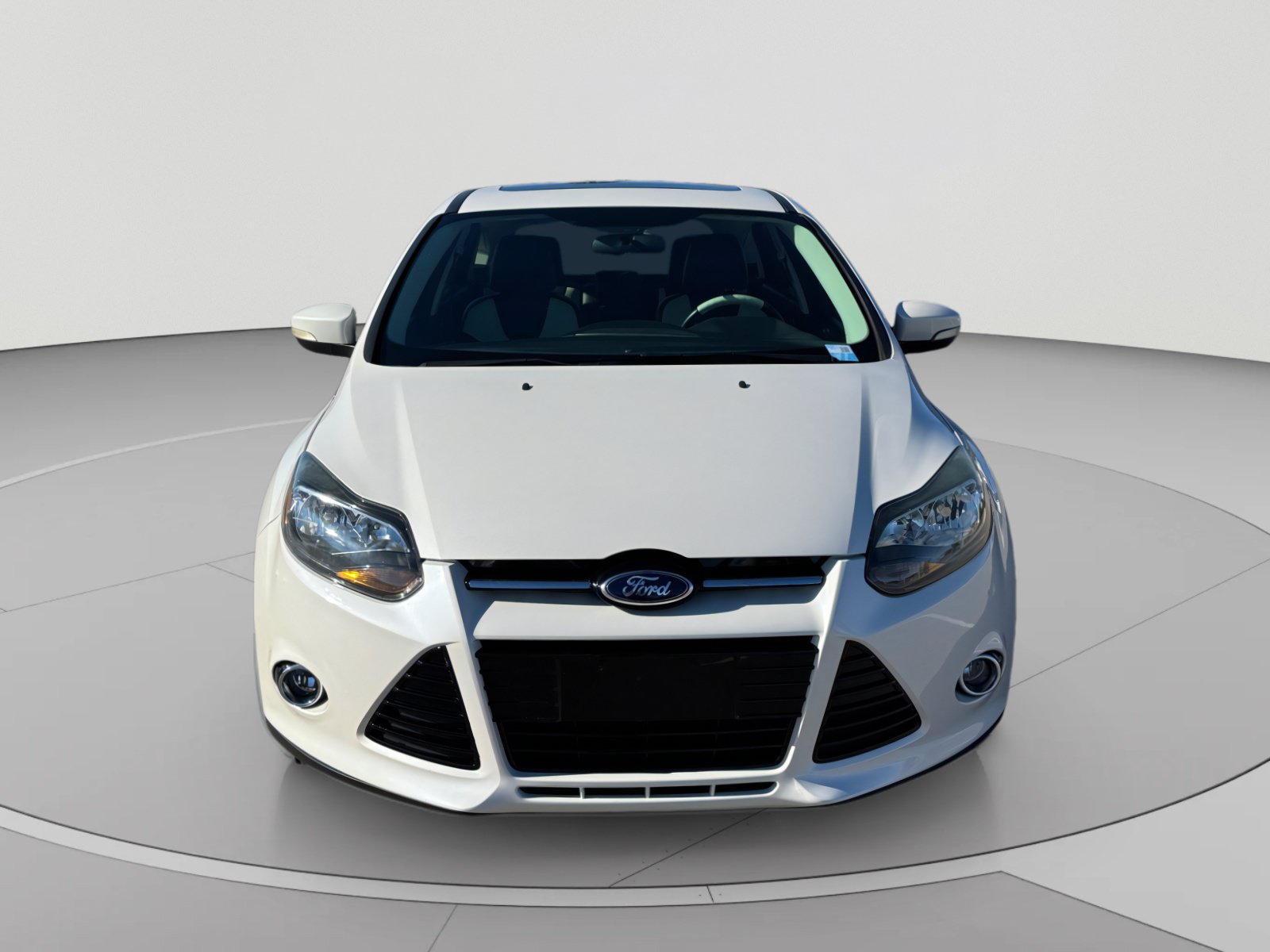 Used 2013 Ford Focus Titanium FWD image 8