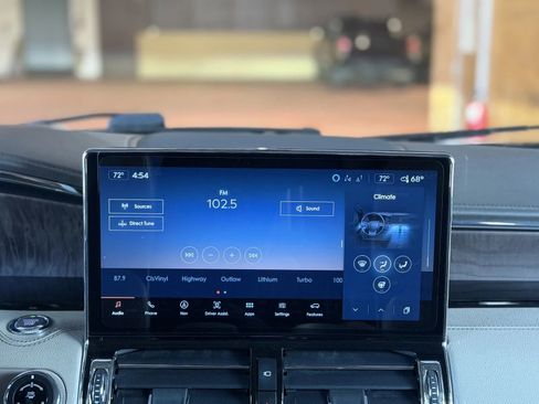 Used 2024 Lincoln Navigator L Reserve image 34