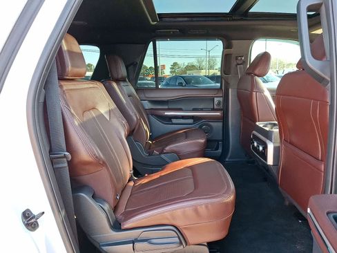 Used 2023 Ford Expedition Max Limited image 34