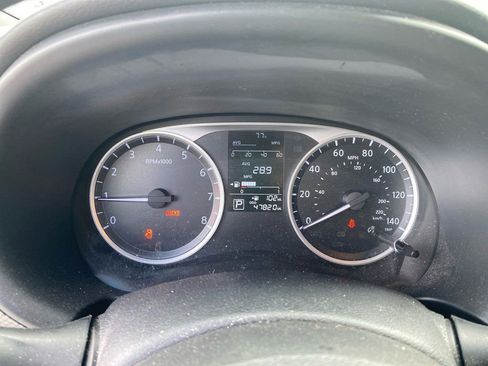 Used 2020 Nissan Kicks S FWD image 3