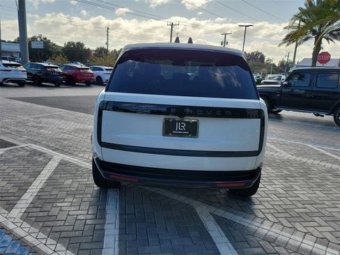 New 2026 Land Rover Range Rover SE image 4