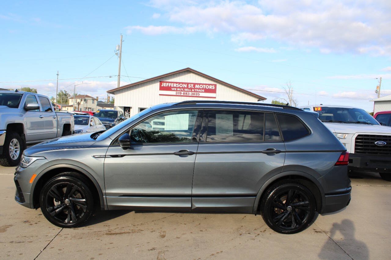 Used 2023 Volkswagen Tiguan SE R-Line FWD image 1