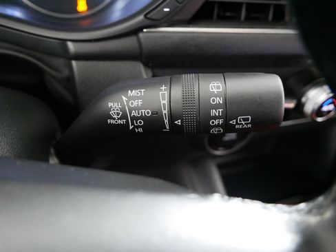 Used 2024 MAZDA MAZDA3 s image 29