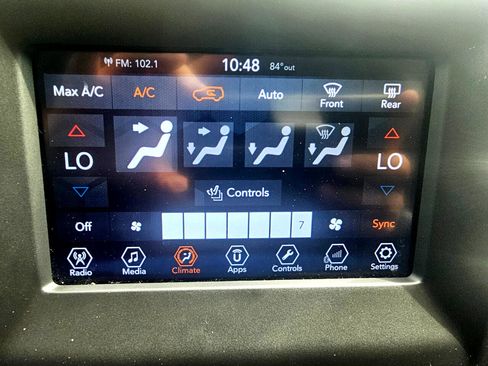 Used 2017 Jeep Compass Latitude w/ Popular Equipment Group image 38