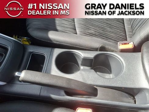 Used 2018 Nissan Sentra SV FWD image 19