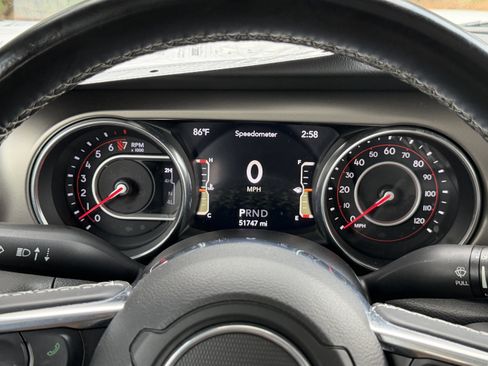 Used 2021 Jeep Gladiator Rubicon AWD/4WD image 32