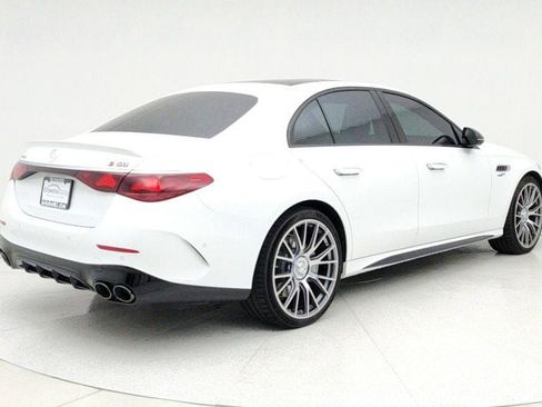 Used 2025 Mercedes-Benz E 53 AMG e 4MATIC Sedan w/ Driver Assistance Package image 5