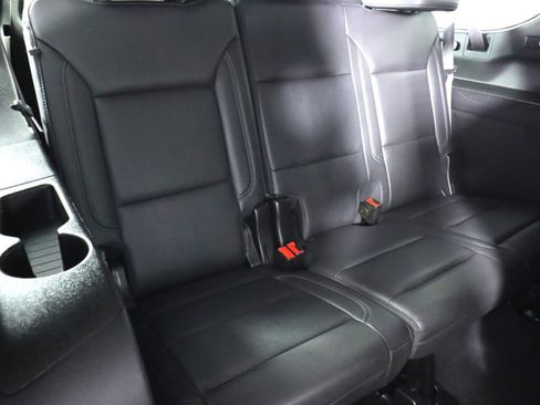 Used 2024 Chevrolet Suburban LT AWD/4WD image 41