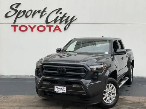 Certified 2025 Toyota Tacoma SR5 image 1