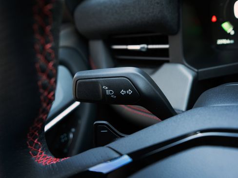 Used 2026 Ford Explorer ST image 23