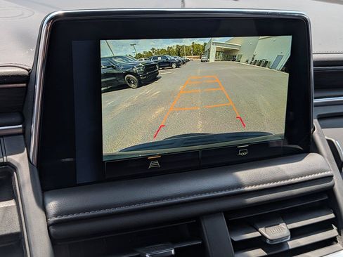 Used 2023 Chevrolet Tahoe LT RWD image 17