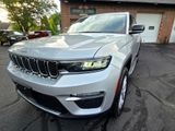 Used 2022 Jeep Grand Cherokee Limited image 2