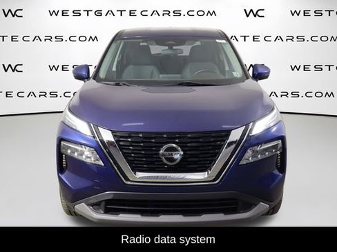 Used 2021 Nissan Rogue SV FWD image 2