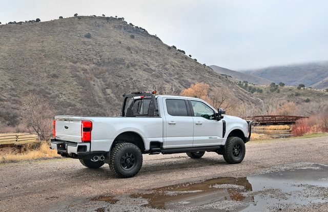 New 2026 Ford F350 Lariat w/ Black Appearance Package AWD/4WD image 75